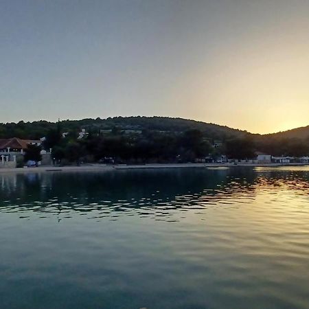 Mobile Home Lux Otok Murter Jezera Exterior photo