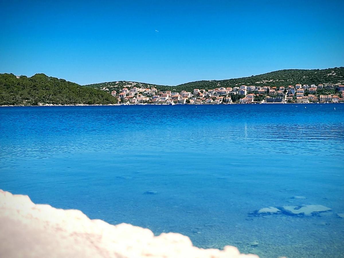 Mobile Home Lux Otok Murter Jezera Exterior photo